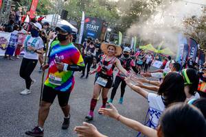 BIB: 
                            <button type="button" onclick="openModal(13716090)" class="btn btn-primary btn-sm float-right btn-popup" data-toggle="modal" data-target=".modal-high-quality">
                        <i class="fas fa-shopping-cart"></i> Add to Cart
                    </button>
                                            <button type="button" onclick="isThisMe(13716090, true)" class="btn btn-success btn-sm float-right btn-popup btn-isme hidden" data-toggle="tooltip" data-placement="bottom" title="นี่คือรูปของคุณใช่ไหม คลิกที่นี่เพื่อเอาเข้าอัลบั้ม">
                        <i class="fas fa-plus"></i> Add to album
                    </button>
                    <button type="button" onclick="isThisMe(13716090, false)" class="btn btn-warning btn-sm float-right btn-popup btn-isnotme hidden">
                        <i class="fas fa-ban"></i> Remove from album
                    </button>